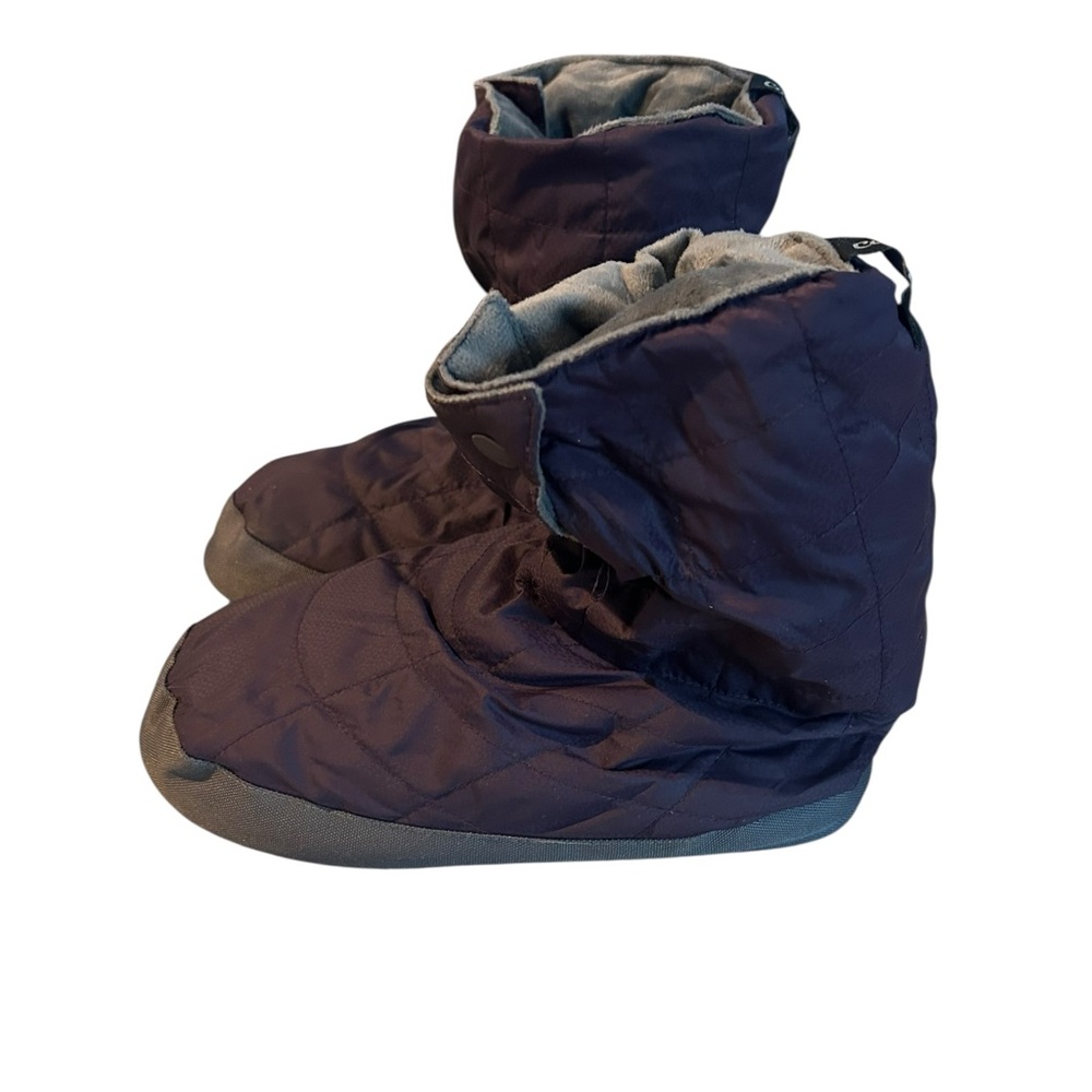 Cabiniste  Quilted down Purple Booties womans med